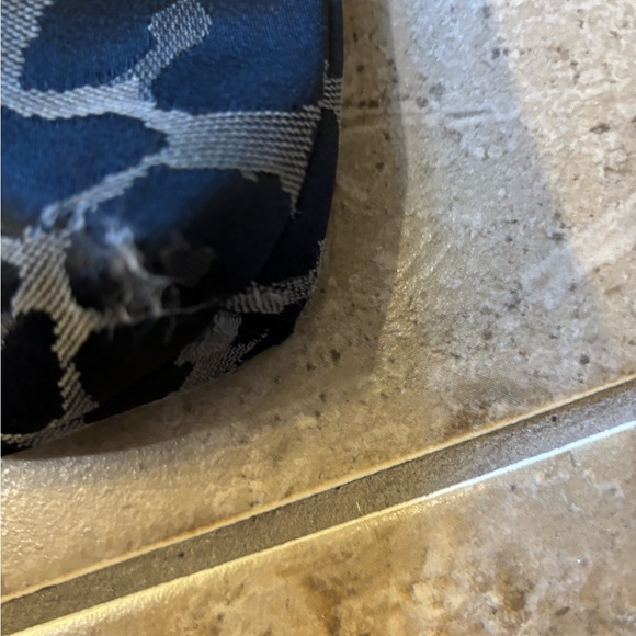 Coach Purse - Picture 4 of 4